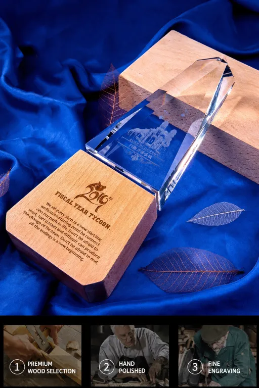 Qhov ua siab tshaj Pob Zeb Diamond puab Crystal Award nrog Wood Base